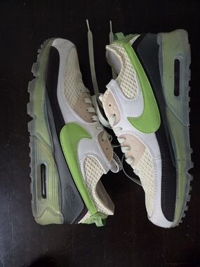 Nike Green and White Men's Athletic Sneakers